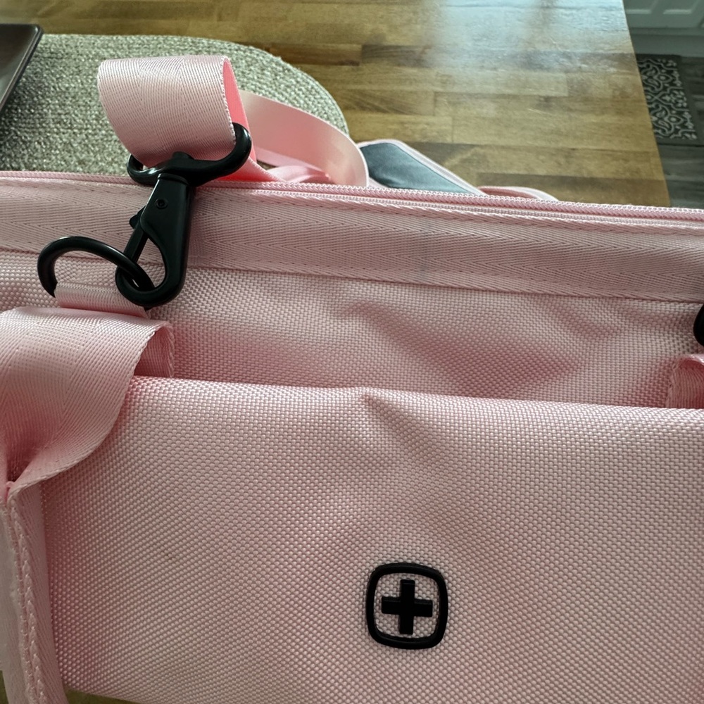 SwissGear Pink Travel Duffel Bag - Picture 9 of 13